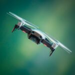 Na jaką wysokość latają drony?
